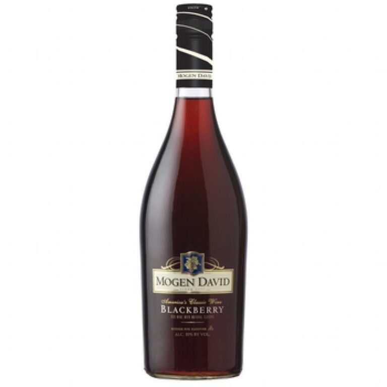 WINO MOGEN DAVID BLACKBERRY CZERWONE SLODKIE 11% 750ML